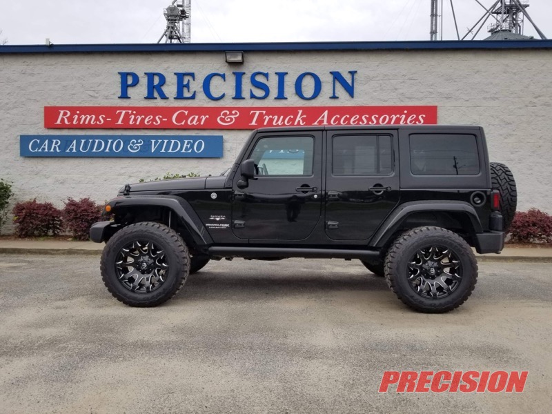 2018 Jeep Wrangler Unlimited Gets Upgraded Wheels and Powersteps