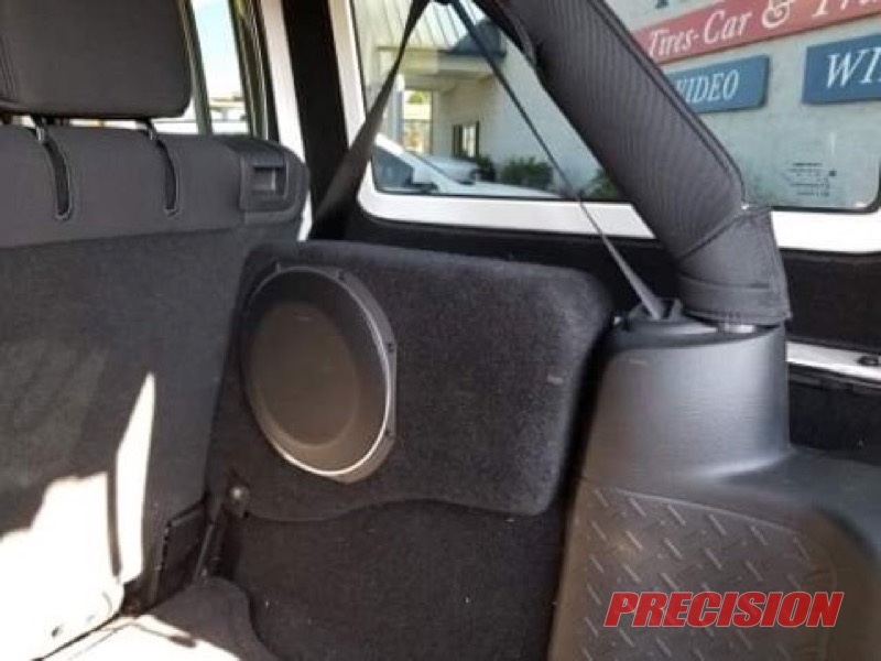 Bainbridge Client Upgrades Jeep Wrangler Radio and Speakers
