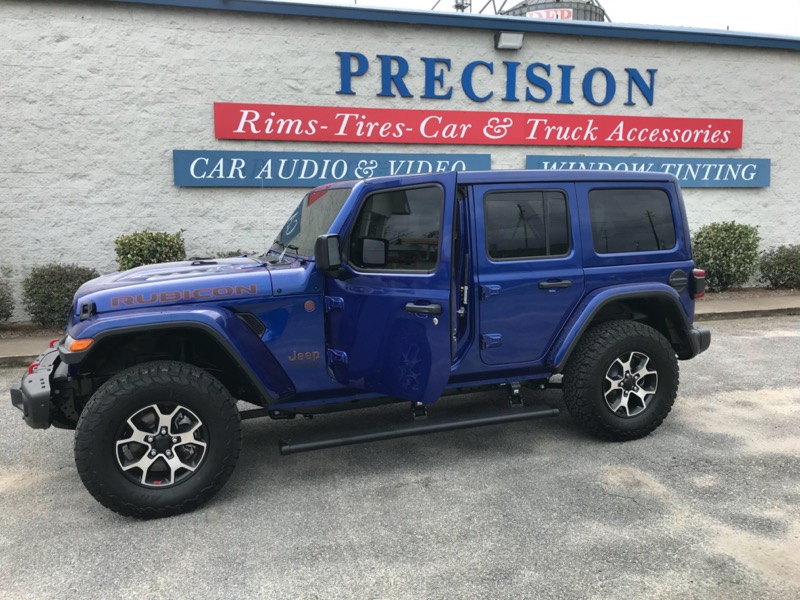 2020 jeep wrangler clearance sahara accessories