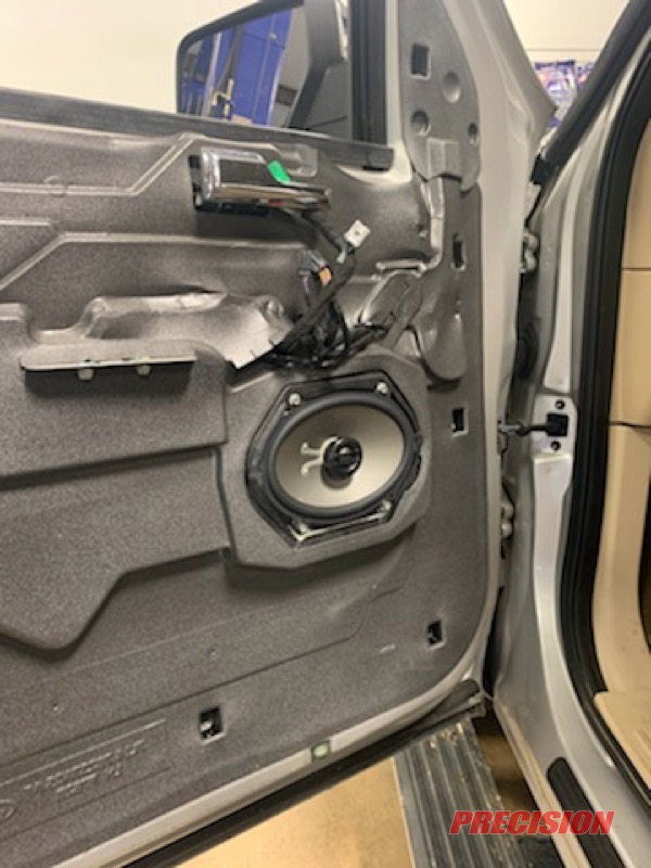 Stereo System Upgrade for Whigham Lincoln Navigator