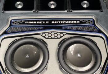 A pinnacle autosound speaker system