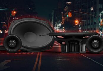 The Rockford Fosgate P3V2-69C3